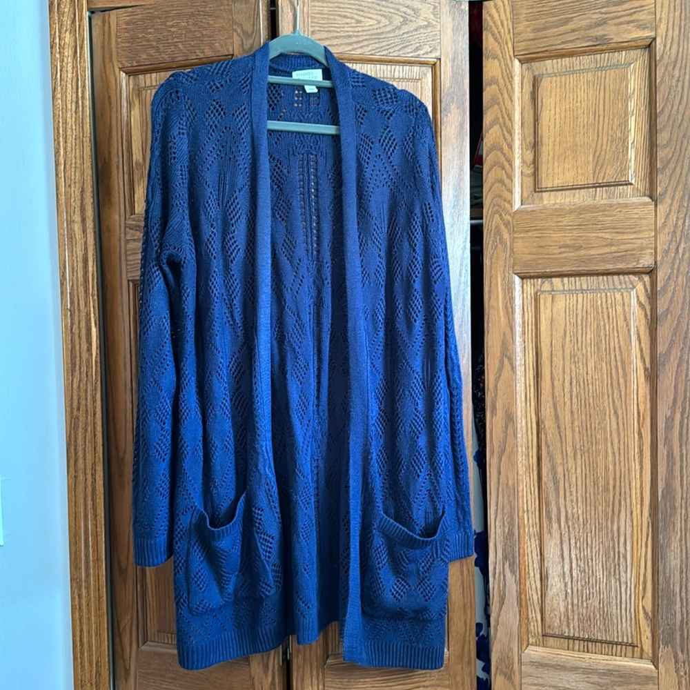 Market & Spruce long blue sweater. XL. 34” long.